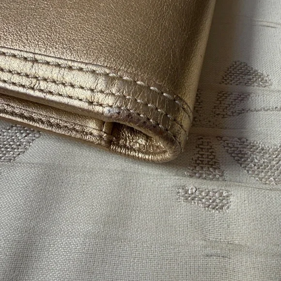 PREOWNED Coach gold leather Turnlock Agenda Wallet - Picture 11 of 12